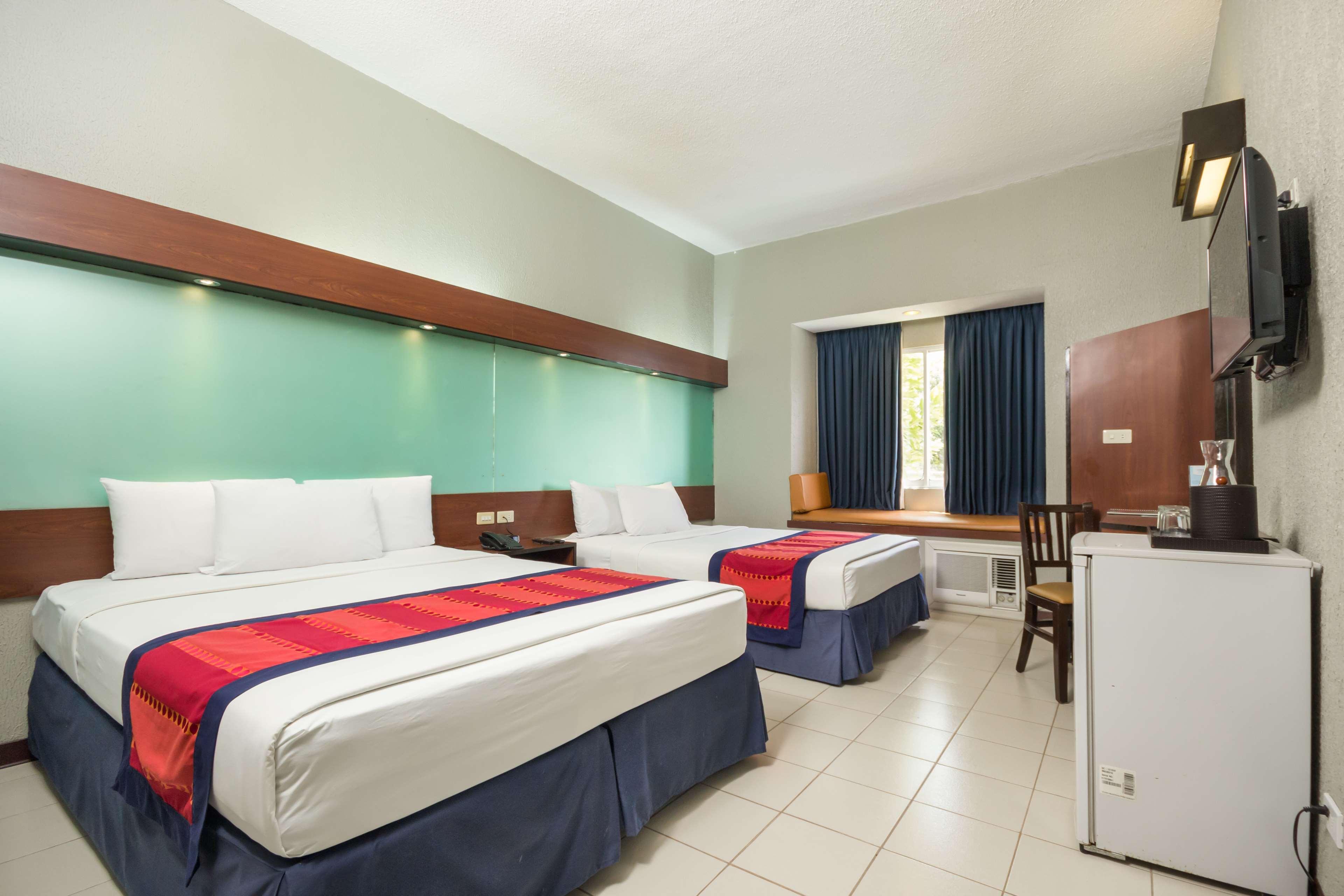 Microtel By Wyndham Eagle Ridge General Trias  Eksteriør bilde