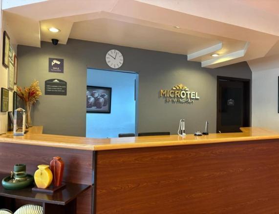 Microtel By Wyndham Eagle Ridge General Trias  Eksteriør bilde