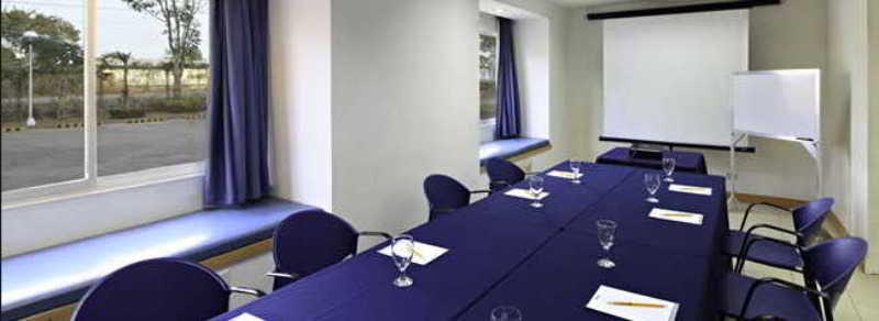 Microtel By Wyndham Eagle Ridge General Trias  Eksteriør bilde