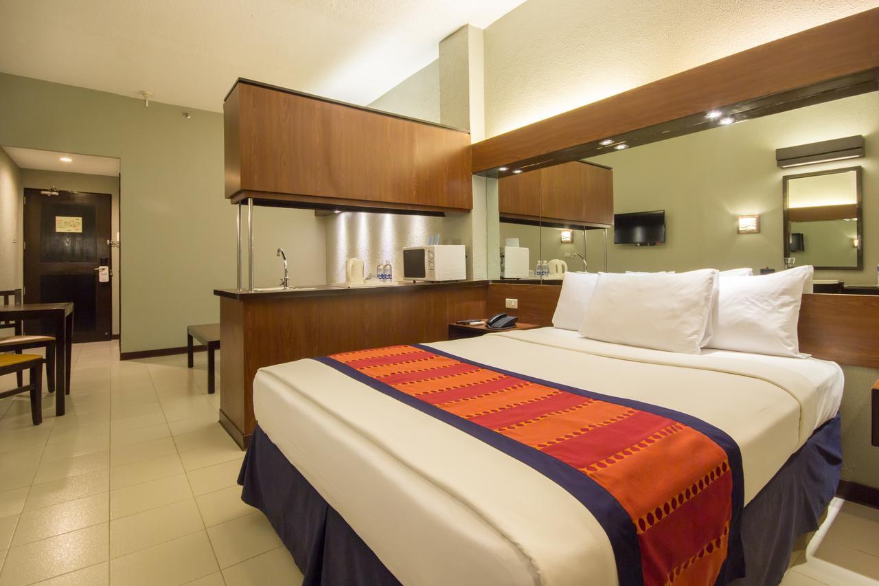Microtel By Wyndham Eagle Ridge General Trias  Eksteriør bilde